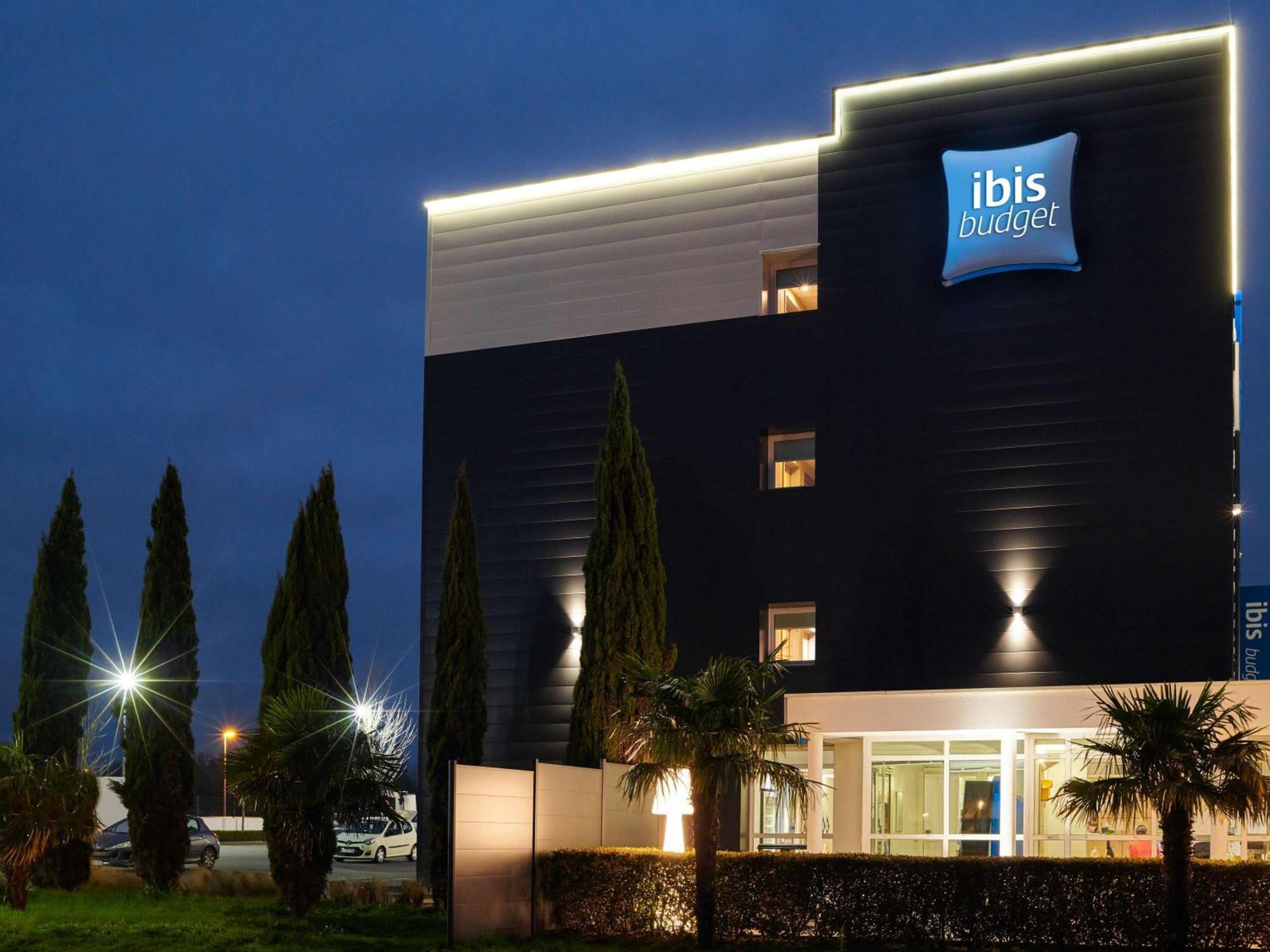 Ibis Budget Ancenis Mesanger Luaran gambar