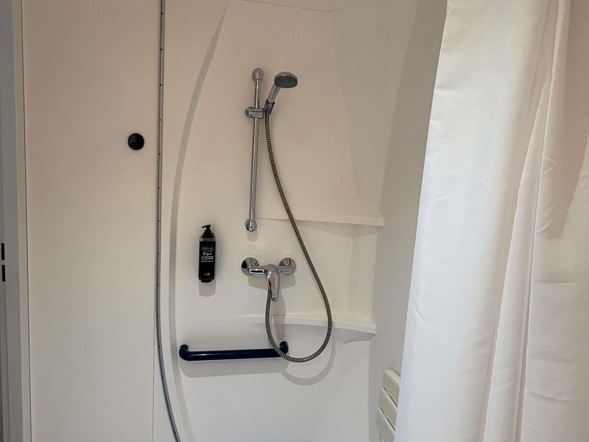 Ibis Budget Ancenis Mesanger Luaran gambar
