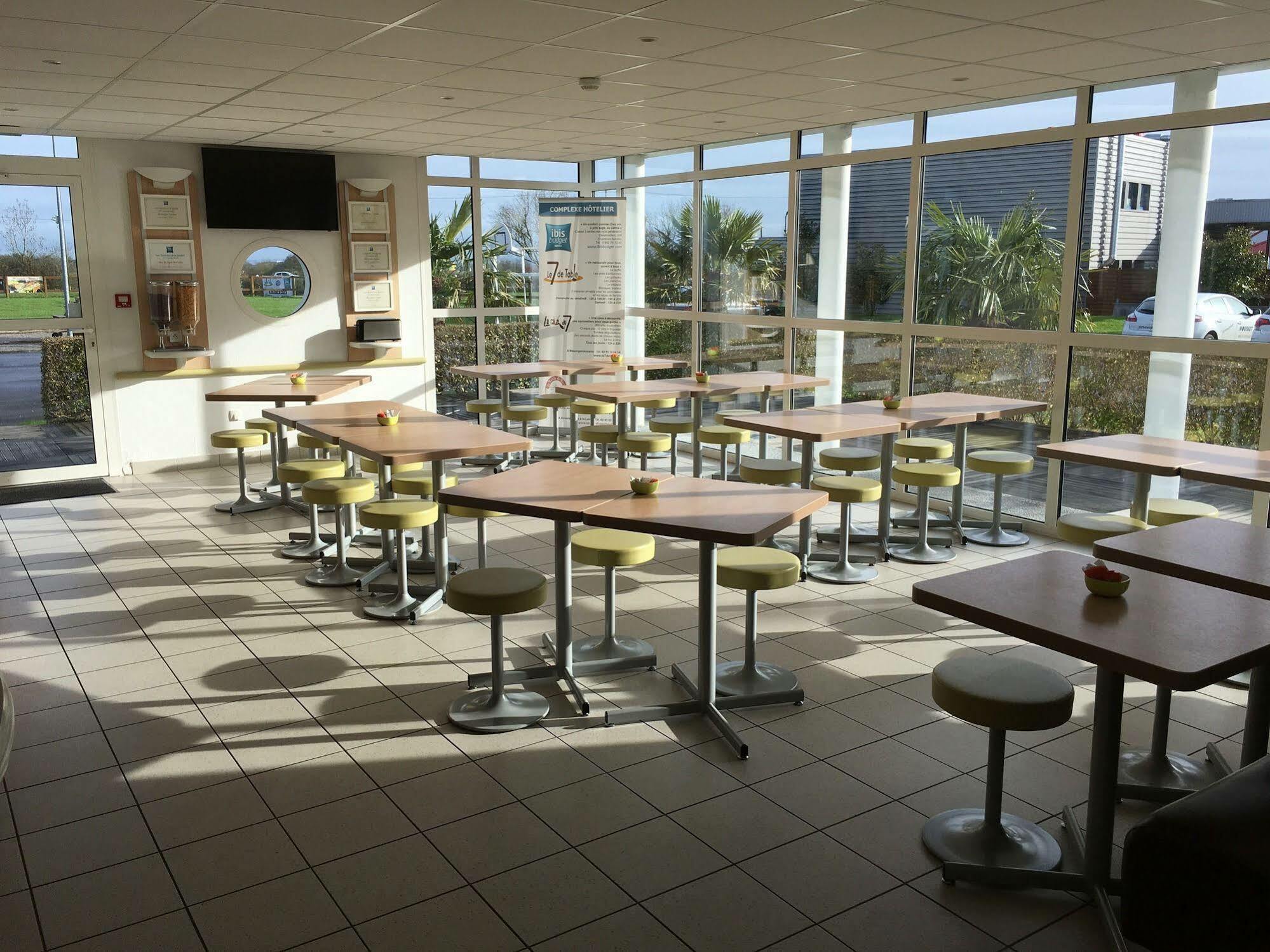 Ibis Budget Ancenis Mesanger Luaran gambar