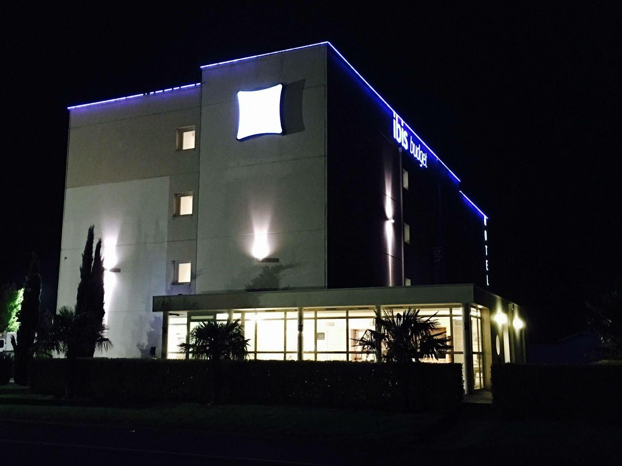 Ibis Budget Ancenis Mesanger Luaran gambar